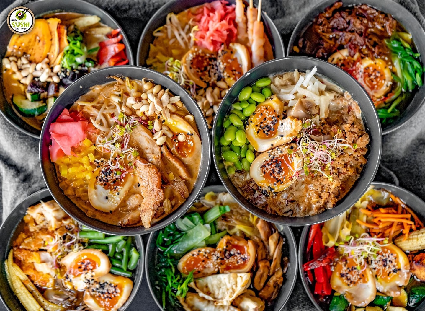 Rameny Strefa Sushi Książenice Brwinów restauracja strefa sushi książenice
